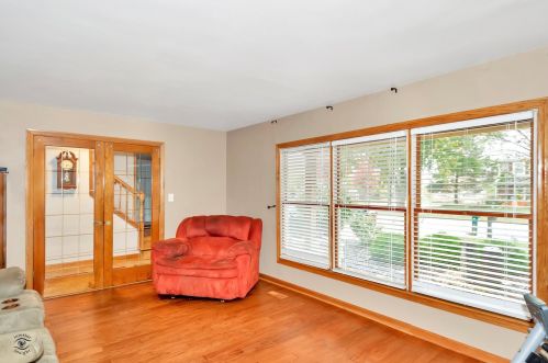 628 Livingston Dr, Mokena, IL 60451-1629