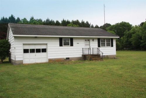 14035 Lankford Hwy, Mappsville, VA 23407