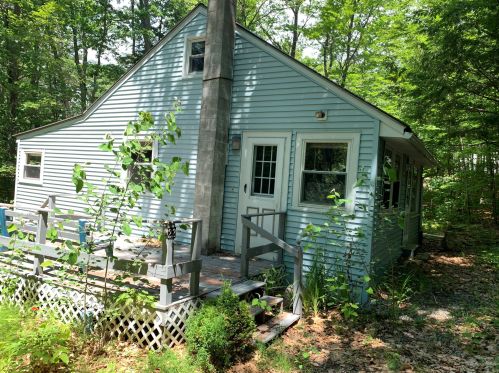 22 Sleepy Hollow Rd, Naples, ME 04055-3461