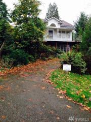 607 100th Ave, Bellevue, WA 98004-6525