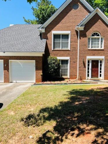 6904 Old Fox Trl, Stone Mountain, GA 30087-4755