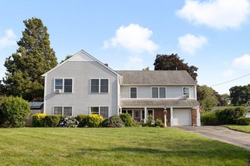 104 Osage Dr, Warwick, RI 02888-6126