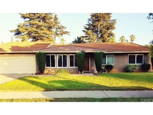 1003 Lolita Ave, Redlands, CA 92373-5735