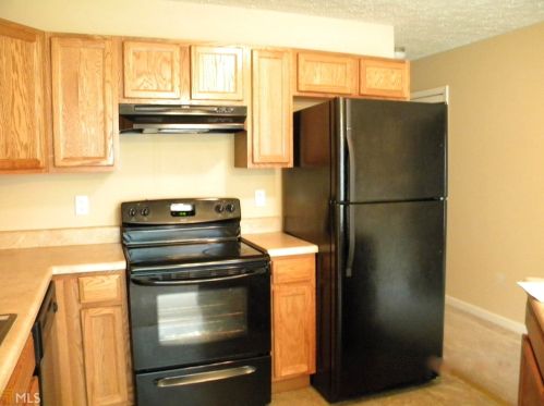 4334 Clevemont Rd, Ellenwood, GA 30294-1329