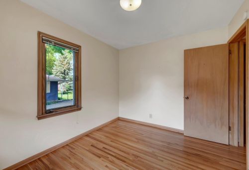 3932 Homewood Ave, Saint Paul MN  55110-4507 exterior