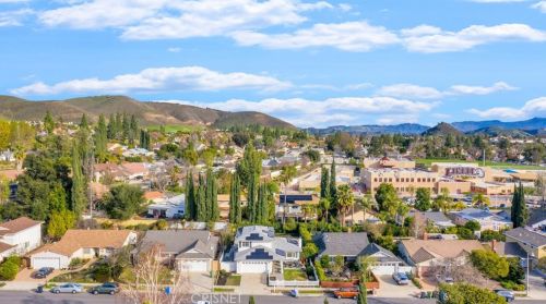 5872 Wheelhouse Ln, Calabasas, CA 91301-1436
