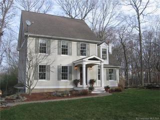 16 Ridge Rd, Niantic, CT 06357-1519