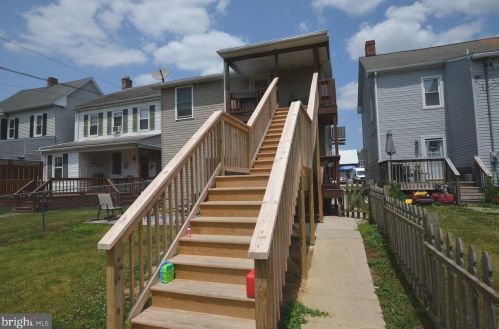 447 Baltimore St, Hanover PA 17331-3205 exterior