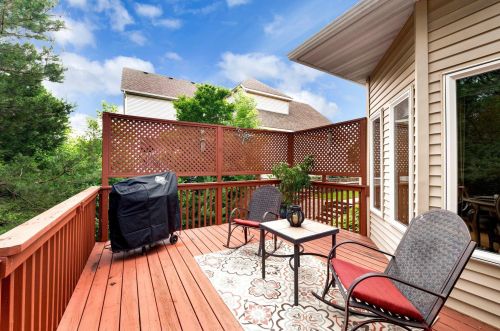 731 Heron Ave, Saint Paul MN  55128-5384 exterior