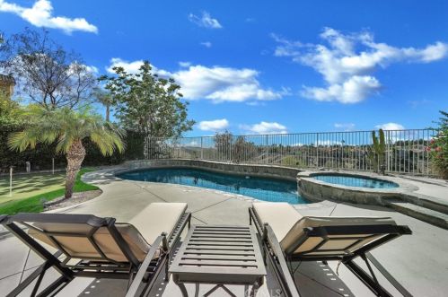 9 Esternay Dr, El Toro, CA 92610-1929