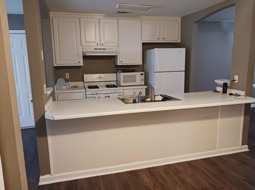402 Tina Hely Ct, Stockbridge, GA 30281-6479