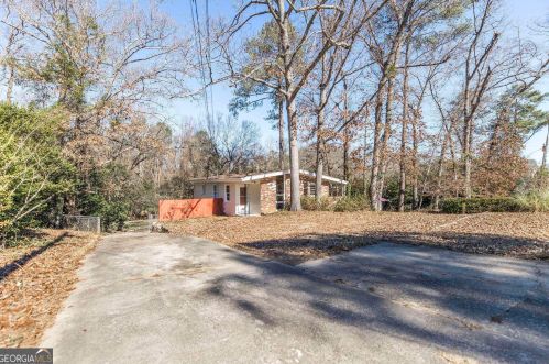 208 Choctaw St, Warner Robins GA  31088-4368 exterior