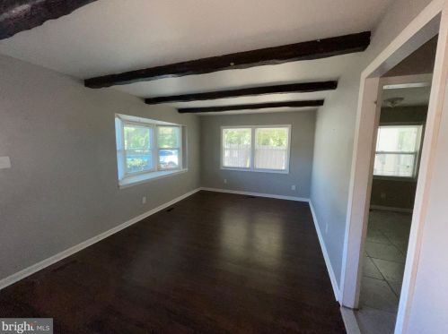 194 Rockland Dr, Willingboro, NJ 08046-4028