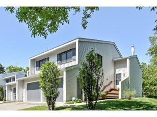 4107 Nancy Pl, Saint Paul, MN 55126-6411