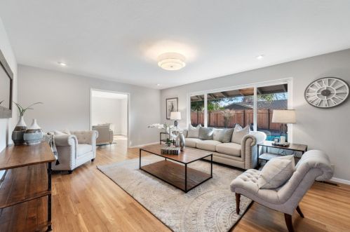 1658 Ben Roe Dr, Los Altos CA 94024-6241 exterior