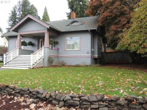 230 Ml St, Silverton OR  97381-1840 exterior