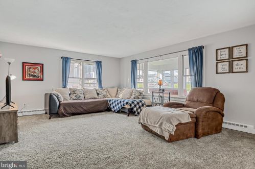 2195 Baltimore Pike, Hanover PA  17331-9610 exterior