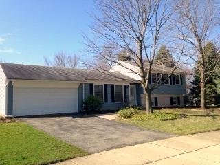 226 Cedarbrook Rd, Naperville, IL 60565-2283