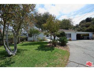 6760 Mulholland Dr, Los Angeles, CA 90068-2012