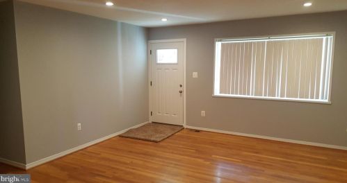 802 Caddington Ave, Silver Spring MD  20901-1107 exterior