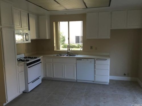 102 Greenmoor, Irvine, CA 92614-7477