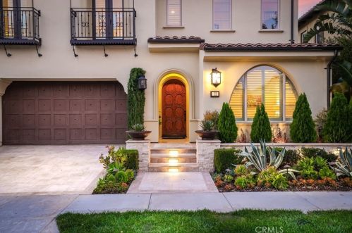 22 Shadybend, Irvine CA  92602-0844 exterior