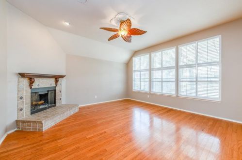 4760 Ocean Dr, Fort Worth TX  76123-1815 exterior
