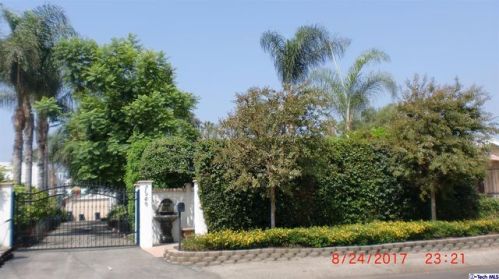 7549 Claybeck Ave, Burbank, CA 91505-1007