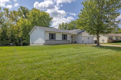 37 Graystone Dr, Old Alexandria, MO 63379-2824