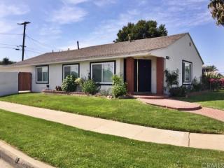 2102 Raymond St, Compton, CA 90220-4044
