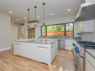 3428 University Blvd, Dallas TX  75205-1834 exterior