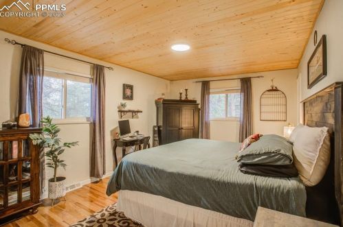 411 Evergreen Cir, Woodland Park CO 80863-2393 exterior