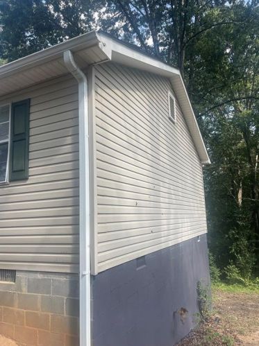 4538 Montclair Dr, Forest Park, GA 30297-1521