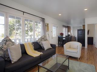 230 Ocean Park Blvd, Santa Monica CA  90405-3526 exterior