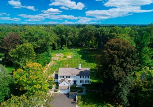 59 Hillside Rd, Greenwich CT  06830-4834 exterior