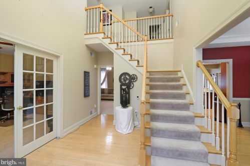 12 Country Side Dr, Carlisle, PA 17013-8419