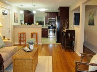 316 Lorengo Ave, Norfolk, VA 23503-3528