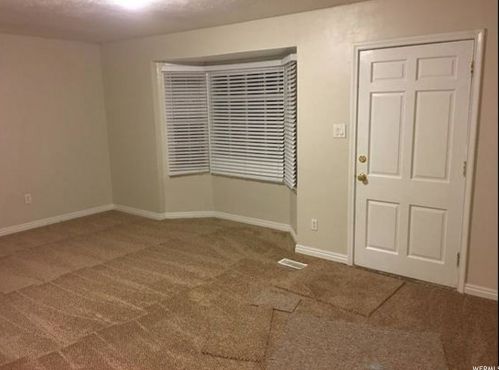 74 Lakeview Dr, Clearfield, UT 84015-2217