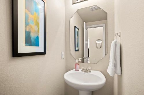 12402 Walter Vaughn Dr, Webberville TX 78653-4687 exterior