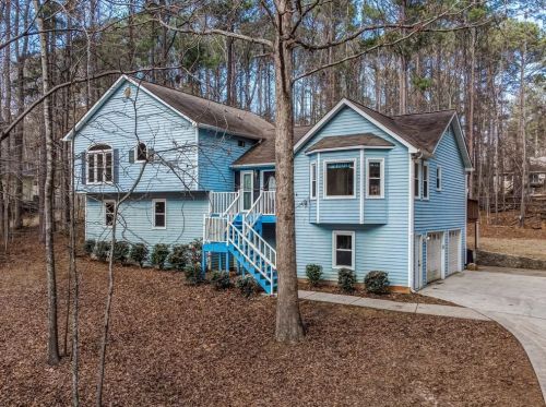 645 Driftwood Dr, Holly Springs, GA 30189-5405