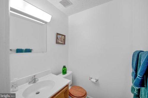 11440 Encore Dr, Silver Spring MD 20901-5043 exterior