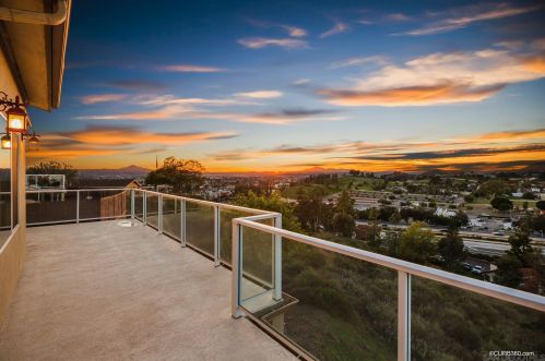 1700 Horizon Heights Cir, El Cajon, CA 92019-1160