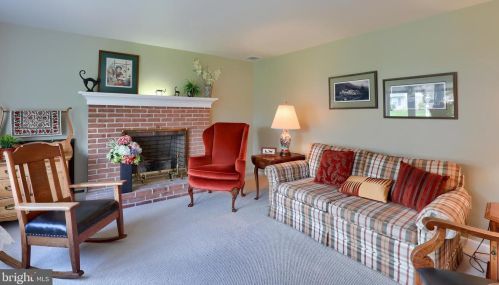 1631 Sunset Ave, Lancaster PA  17601-4355 exterior