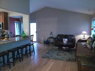 6904 Sprouse Ct, Springfield VA  22153-1234 exterior
