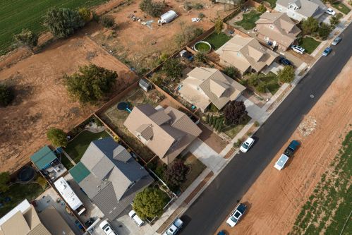 272 Main St, Kayenta UT 84738-6240 exterior