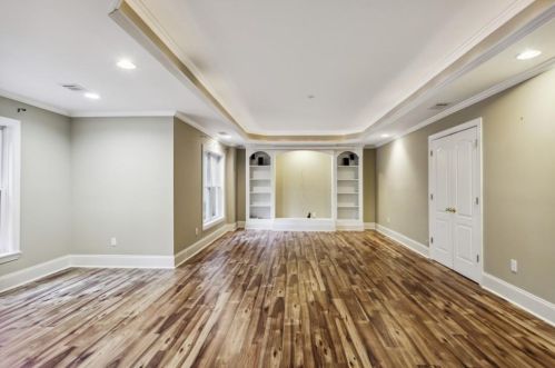 33 Habersham Cove Dr, Atlanta GA  30305-5402 exterior