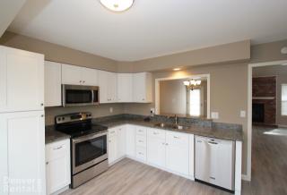 6791 Briarwood Dr, Englewood CO  80112-1156 exterior