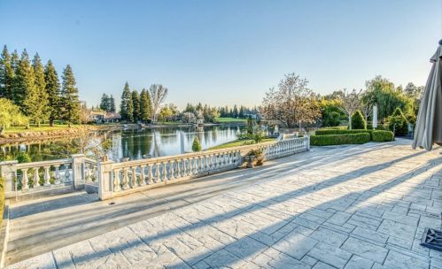 4918 Nelson Ave, Clovis, CA 93619-9445