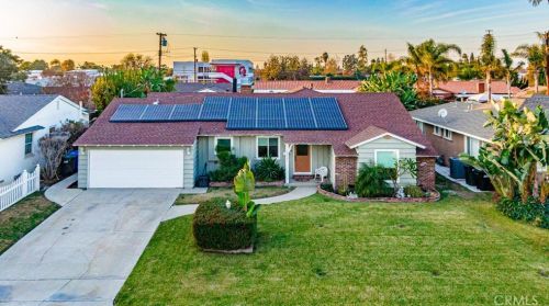 10231 Eglise Ave, Downey CA  90241-2920 exterior