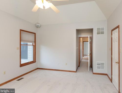 410 Wood End Ct, Charles Town WV  25414-5294 exterior